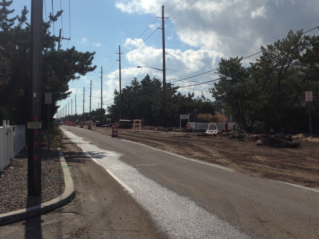 Route 35 southbound, looking southward toward Bayview Park. (Photo: Daniel Nee)