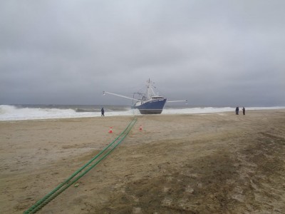 Lines holding the Capt. Gavin in place. (Photo: Chet Nesley/Facebook)