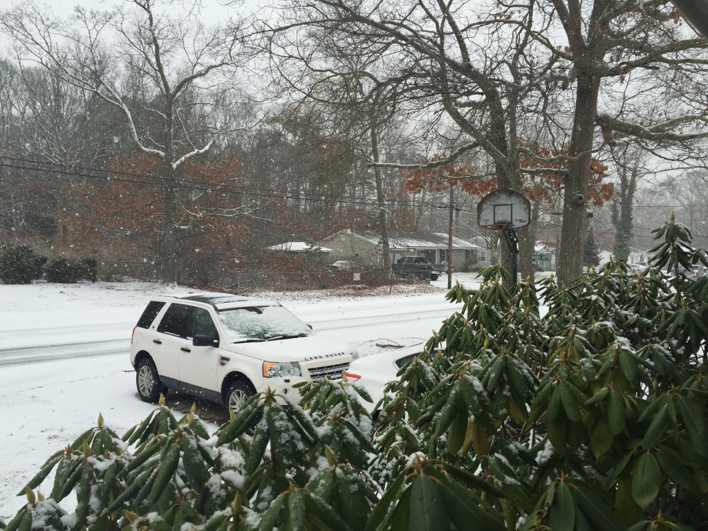 Snow-covered roads during Presidents' Day Monday, 2016. (Photo: Daniel Nee)