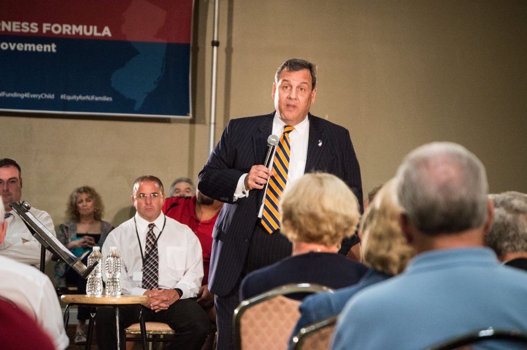 Gov. Chris Christie hosts a forum in Bayville, Sept. 15, 2016. (Photo: Daniel Nee)
