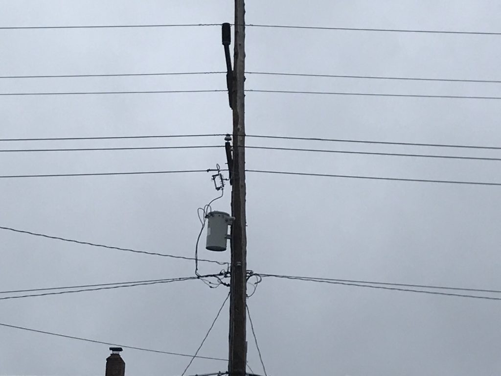 Power lines during the Jan. 23, 2017 nor'easter. (Photo: Daniel Nee)