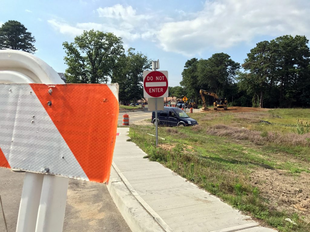 A yet-to-be-opened entrance to the Garden State Parkway at interchange 91 in Brick. (Photo: Daniel Nee)