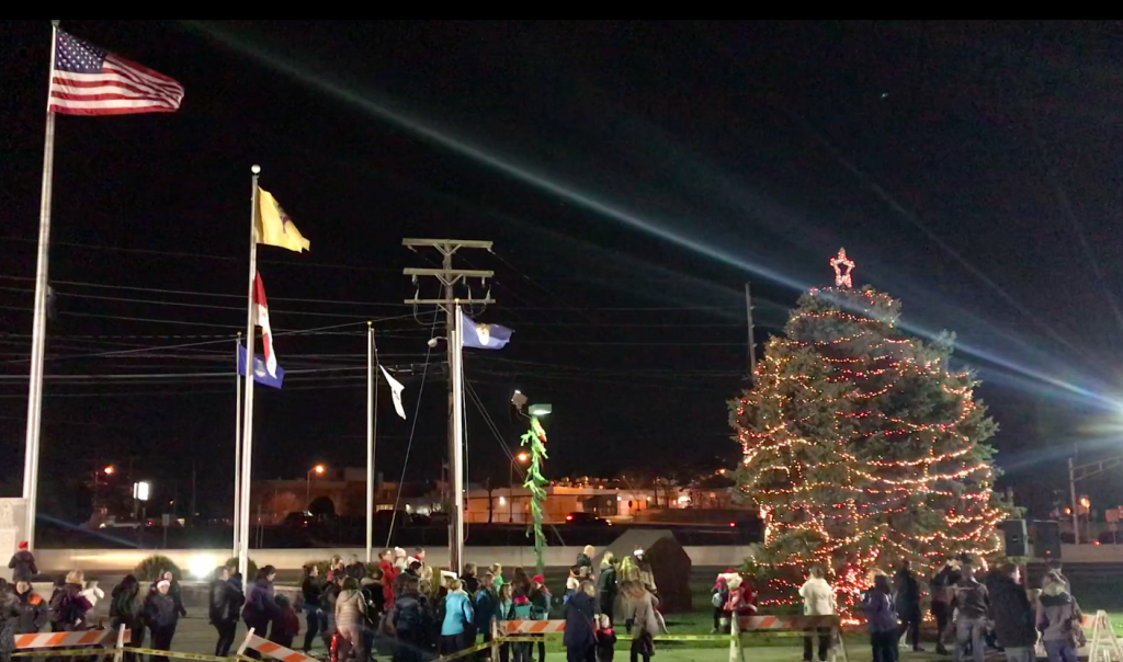 Brick Township's 2017 Christmas tree lighting. (Photo: Daniel Nee)