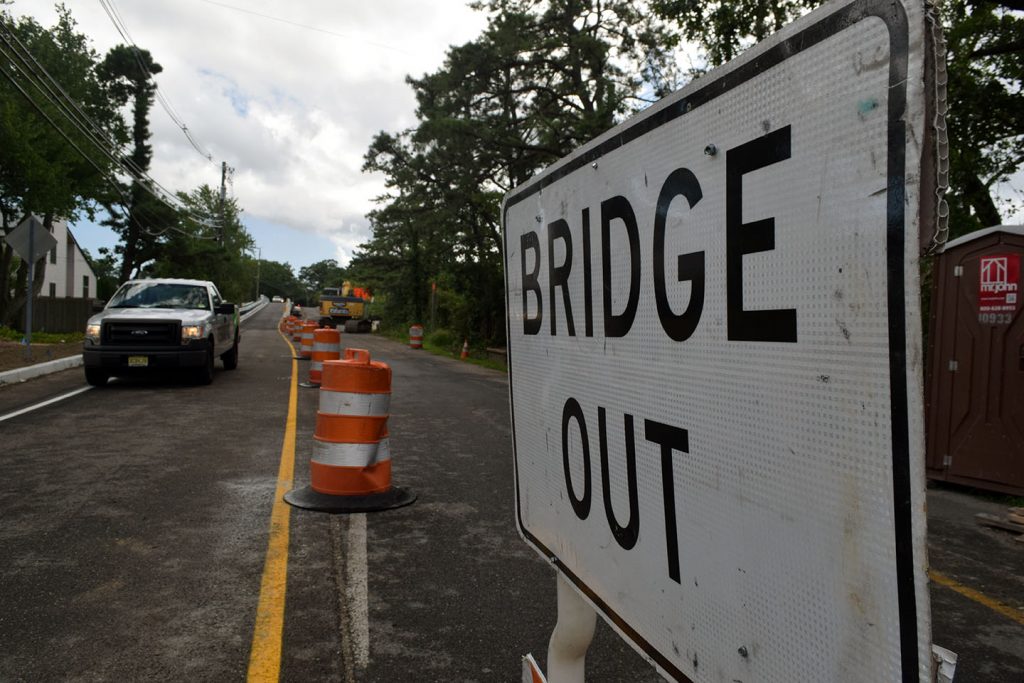 The new portion of the Midstreams bridge in Brick opens to traffic, Aug. 2, 2018. (Photo: Daniel Nee)