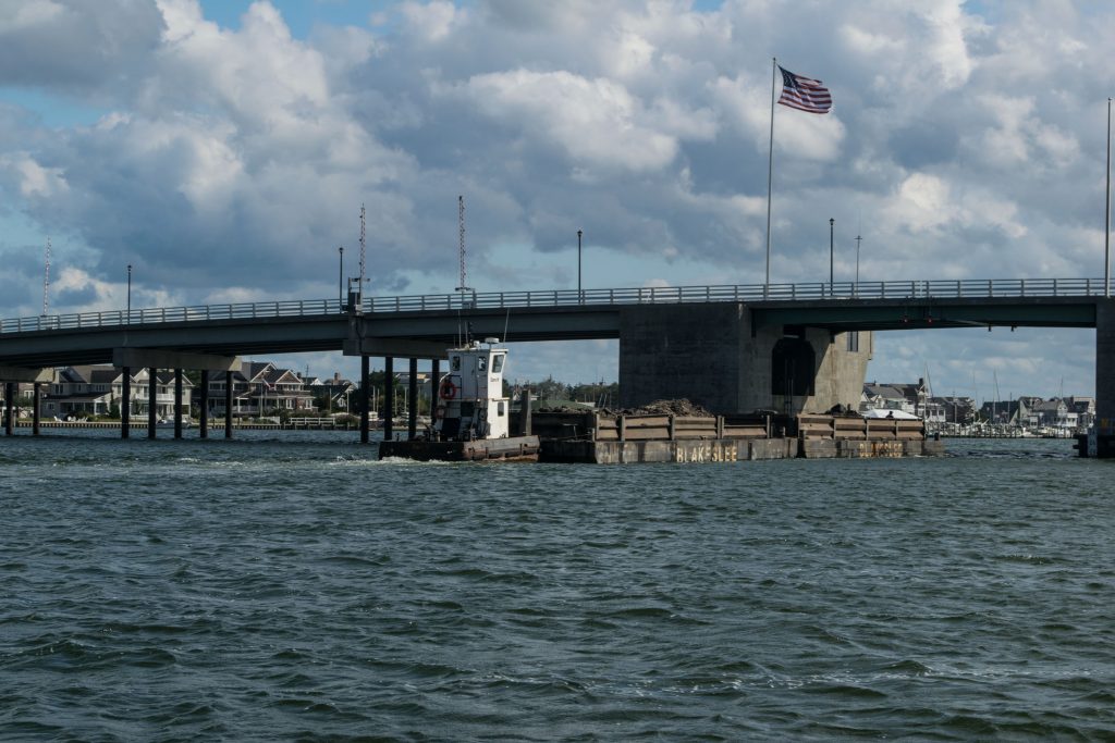 Dredging as part of the northern Barnegat Bay/Metedeconk River dredging project, Sept. 2019. (Photo: Daniel Nee)