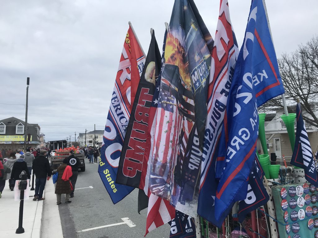 Crowds line up and enter the campaign rally for President Donald Trump, Jan. 28, 2020. (Photo: Daniel Nee/Shorebeat)