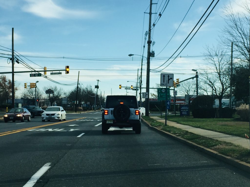Chambers Bridge Road near the Brick business district. (Photo: Daniel Nee)