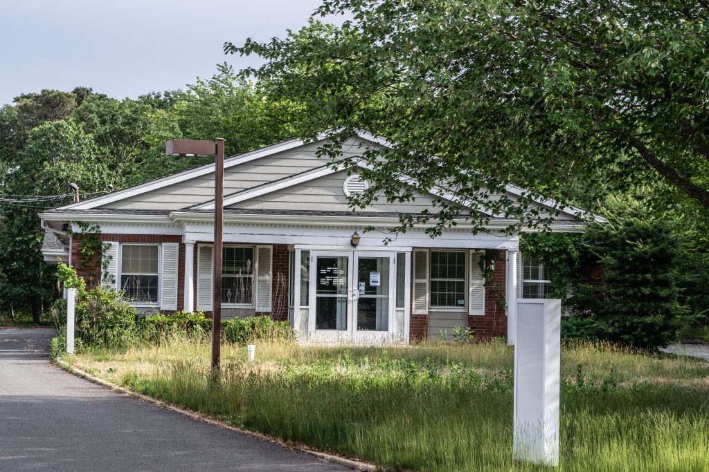 The site of a now-abandoned plan to open a medical marijuana dispensary in Brick at 385 Adamston Road. (Photo: Daniel Nee)