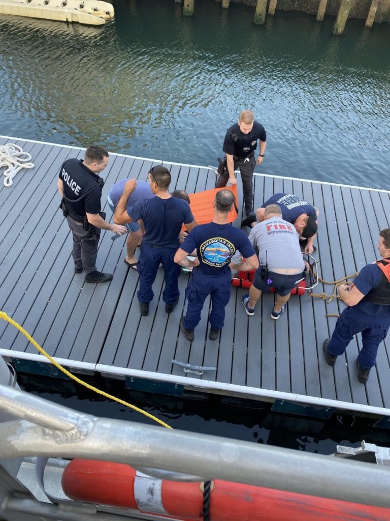 U.S. Coast Guard and partner agencies conduct a medical evacuation on a 58-year-old male 6 miles northeast of Manasquan Inlet, New Jersey, July 19, 2021. (Photo: U.S. Coast Guard photo by Petty Officer 3rd Class Christopher Rivera)
