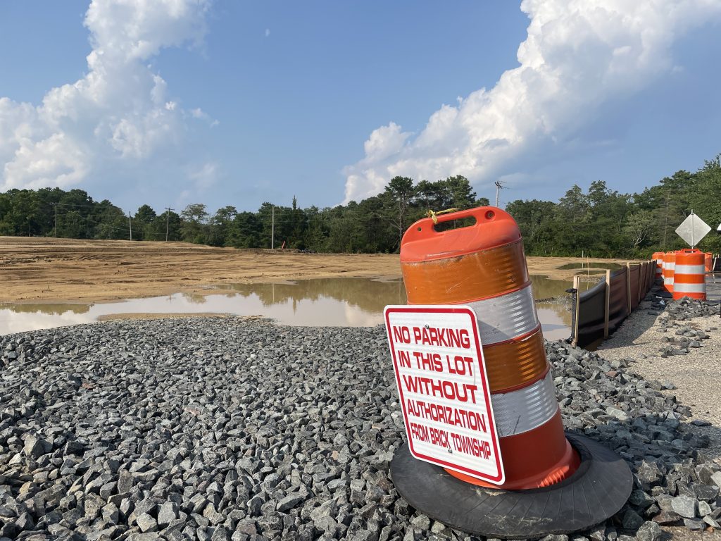 Construction begins at the former Foodtown lot in Brick Township, Aug. 2021. (Photo: Daniel Nee)