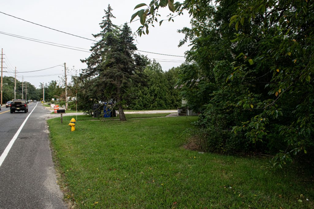 The property at 251 Drum Point Road, the subject of a proposal for a pole barn and residential complex. (Photo: Daniel Nee)