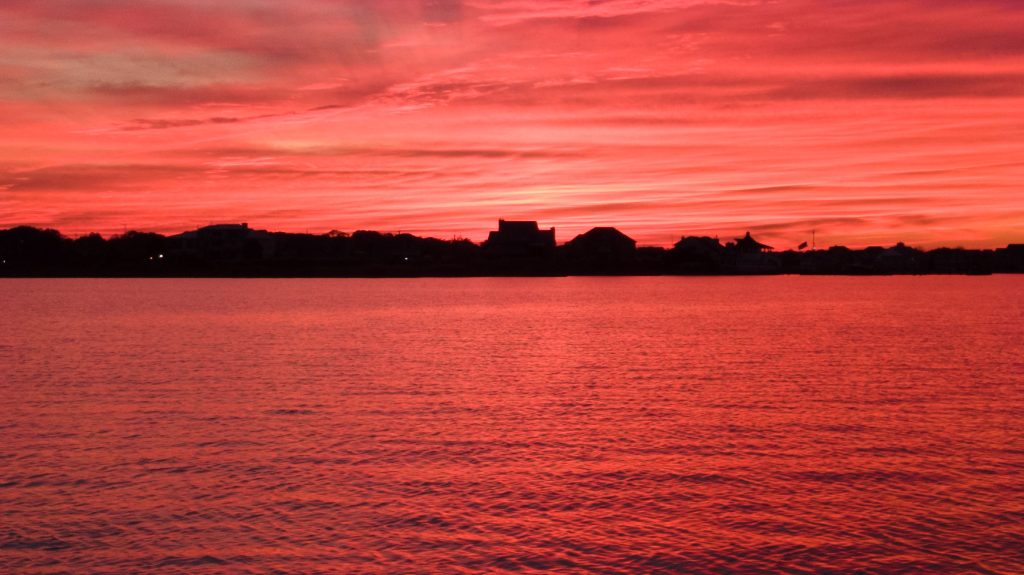 A sunset on Barnegat Bay, Nov. 7, 2021. (Photo: Daniel Nee)