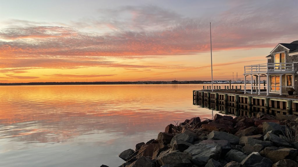 Sunset on Barnegat Bay in Mantoloking and Brick, N.J., Jan. 22, 2022. (Photo: Daniel Nee)