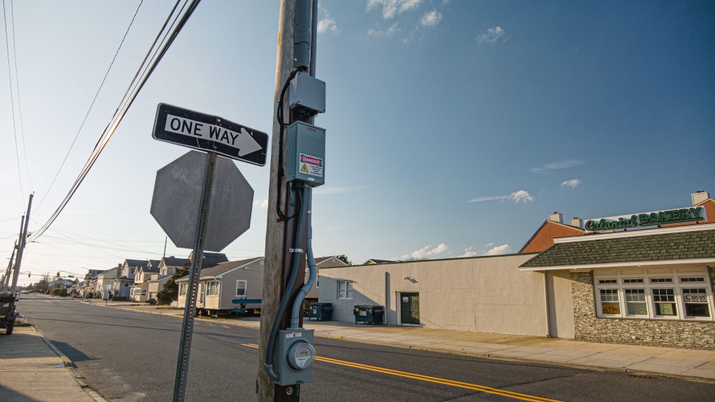 5G network infrastructure along Route 35 in Ocean County, N.J. (Photo: Daniel Nee)