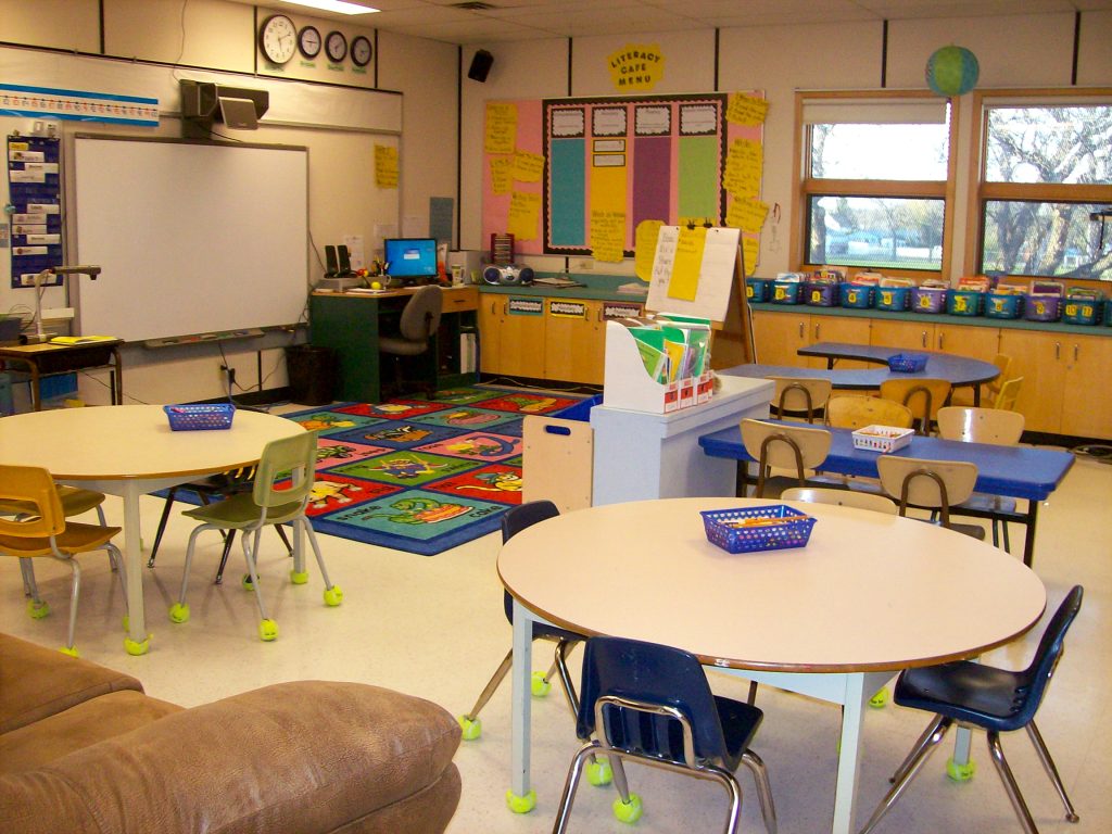 An elementary school classroom. (Credit: Kathy Cassidy/ Flickr Creative Commons)