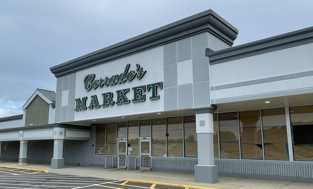 Corrado's Market, Brick, N.J., June 2022. (Photo: Daniel Nee)