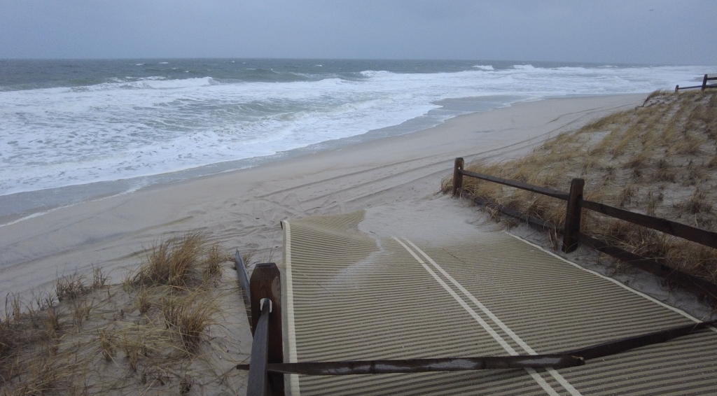 Beach erosion in Ortley Beach, N.J., Dec. 15, 2022. (Photo: Daniel Nee)