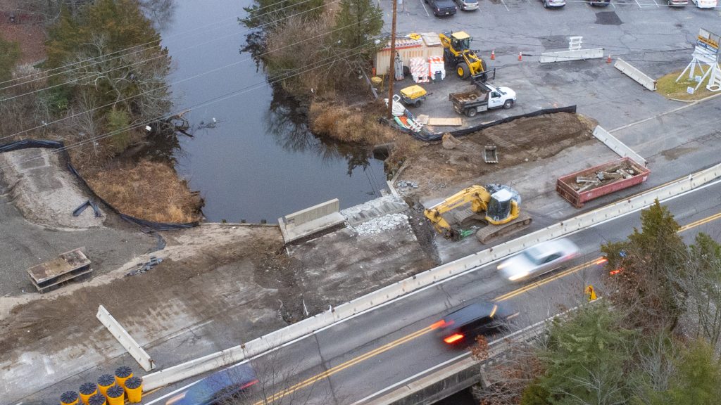 Construction begins on the Duck Farm Bridge in Brick Township, N.J., Jan. 5, 2023. (Photo: Daniel Nee)