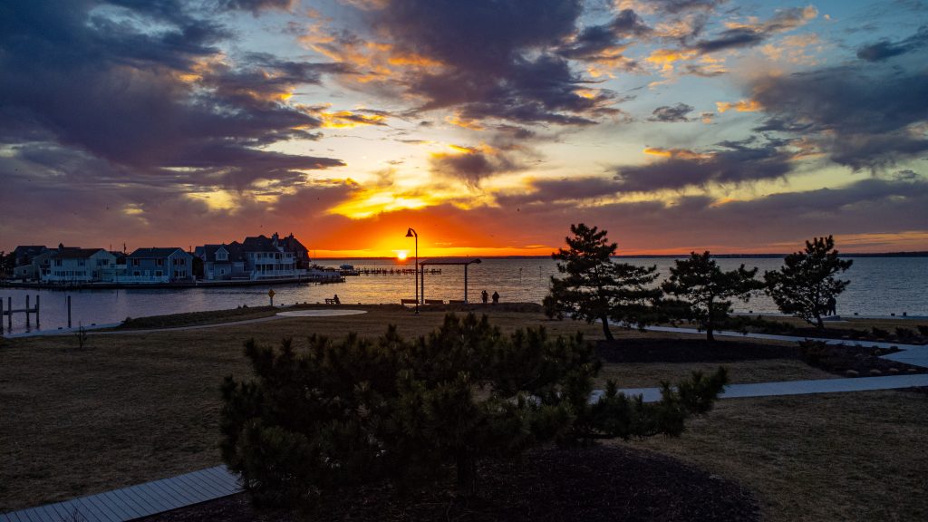 Brick Beach III and Bayside Park, President's Day sunset, Feb. 19, 2023. (Photo: Daniel Nee)