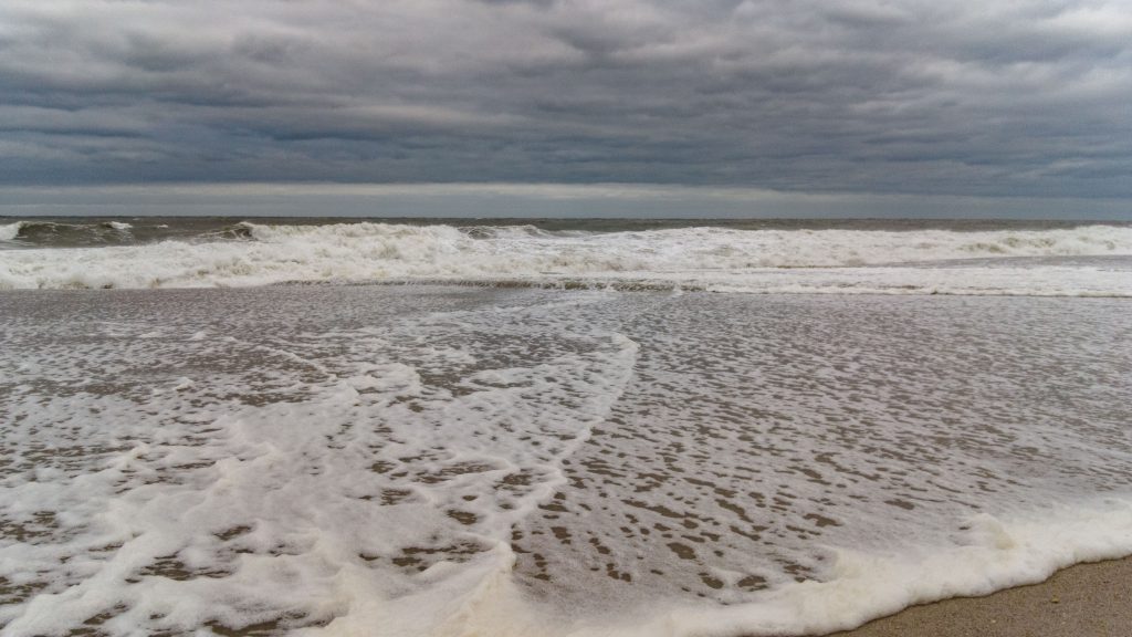 Hurricane Erin brushes by Brick, Aug. 21, 2025. (Photo: Shorebeat)
